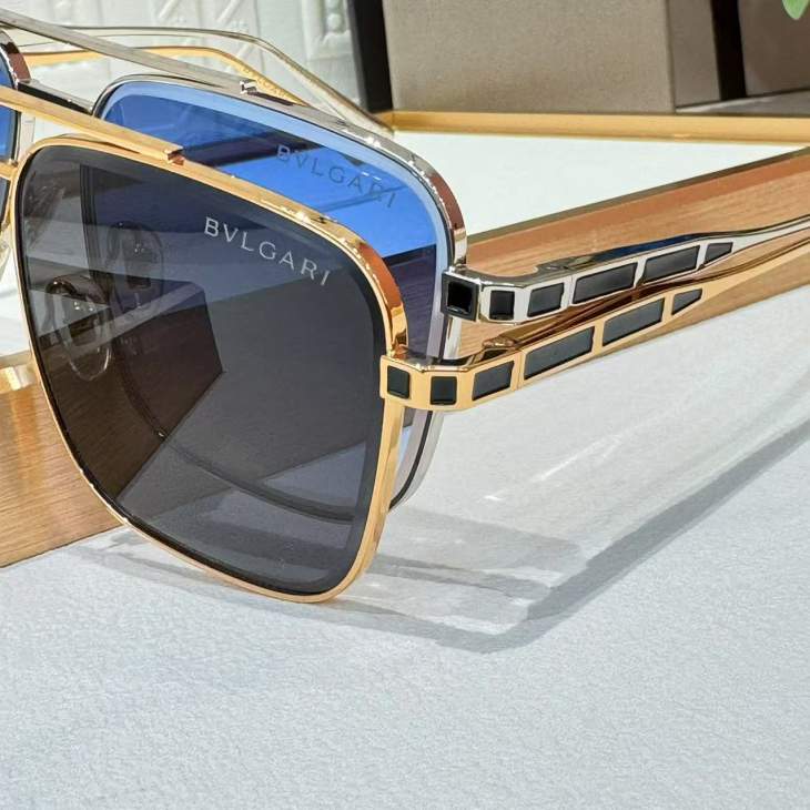 Picture of Bvlgari Sunglasses _SKUfw80535404fw
